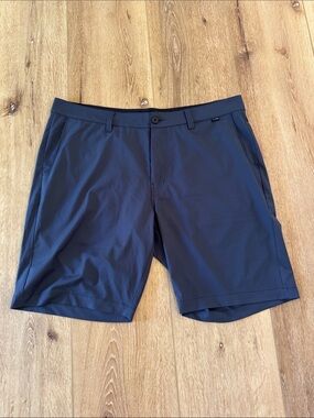 Travis Mathew | Men's Navy Blue Performance Shorts | size 38